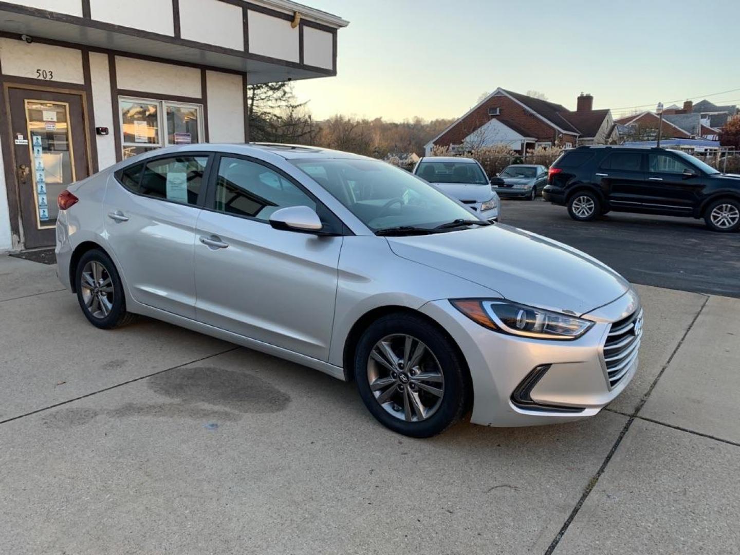 2017 SILVER HYUNDAI ELANTRA SE (5NPD84LF4HH) with an 2.0L engine, Automatic transmission, located at 503 First Street, Canonsburg, PA, 15317, (724) 745-0566, 40.266006, -80.178413 - CARFAX AVAILABLE! SUNROOF, BACK UP CAMERA, AM/FM/SIRIUS XM/AUX/USB, HEATED SEATS, HANDS FREE CALLING WITH CONTROLS ON STEERING WHEEL, POWER SIDE MIRRORS WITH BLIND SPOT INDICATORS, POWER DRIVER'S SEAT, UNIVERSAL GARAGE DOOR OPENER WE FINANCE! FAST AND EASY APPROVALS! CALL US OR APPLY ONLINE: 724 - Photo#6