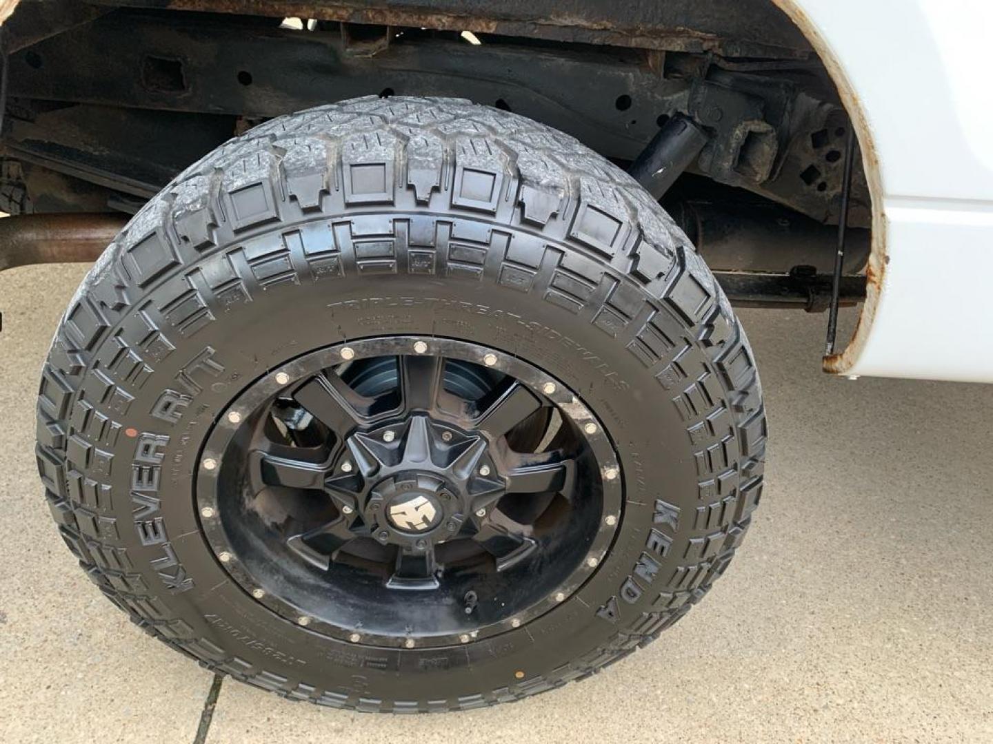 2013 WHITE FORD F150 SUPERCREW (1FTFW1EF1DF) with an 5.0L engine, Automatic transmission, located at 503 First Street, Canonsburg, PA, 15317, (724) 745-0566, 40.266006, -80.178413 - Photo#12