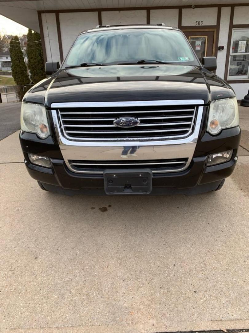 2008 BLACK FORD EXPLORER XLT (1FMEU73E28U) with an 4.0L engine, Automatic transmission, located at 503 First Street, Canonsburg, PA, 15317, (724) 745-0566, 40.266006, -80.178413 - Photo#7