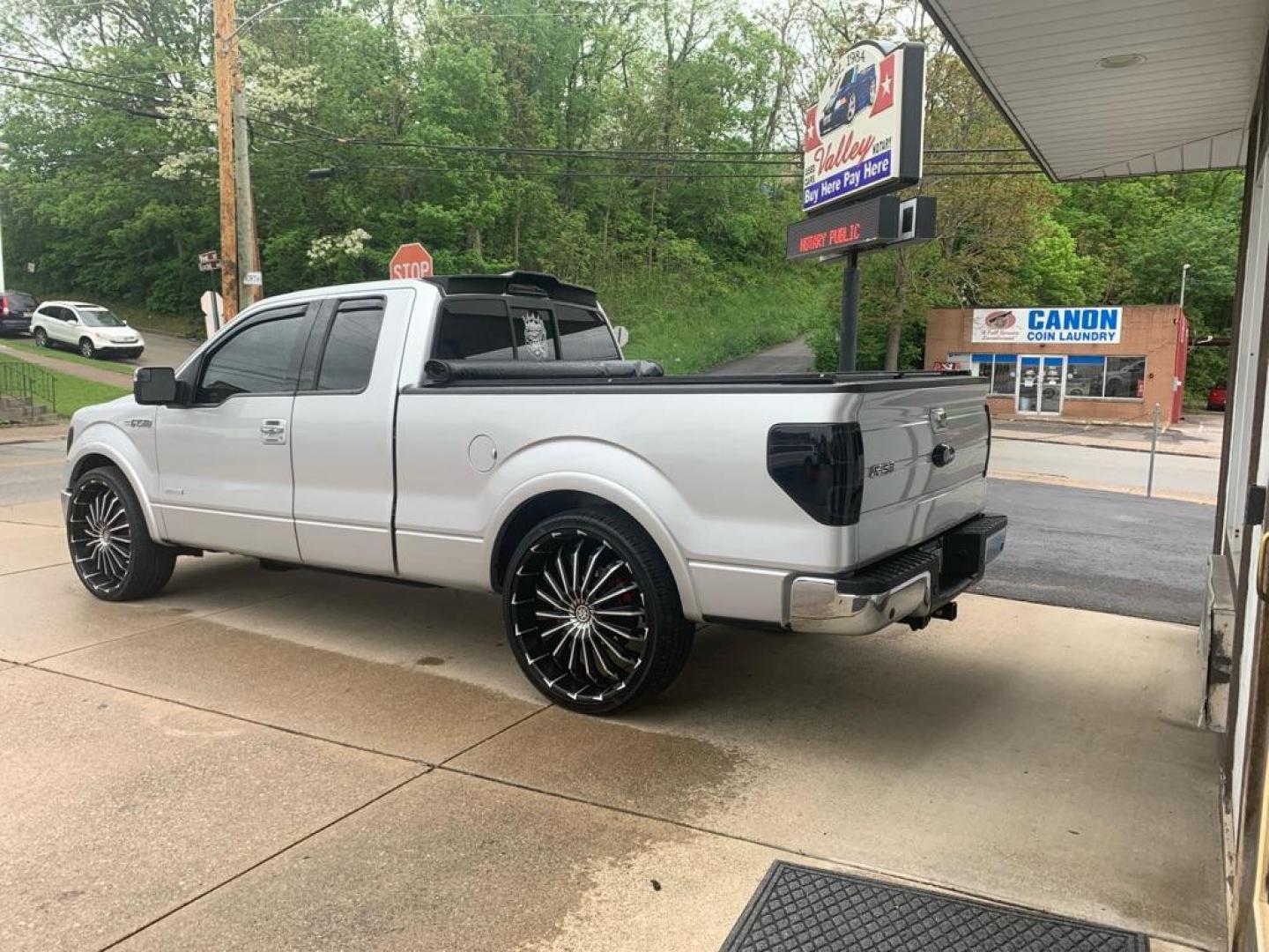 2012 SILVER FORD F150 SUPER CAB (1FTFX1ETXCF) with an 3.5L engine, Automatic transmission, located at 503 First Street, Canonsburg, PA, 15317, (724) 745-0566, 40.266006, -80.178413 - Photo#2