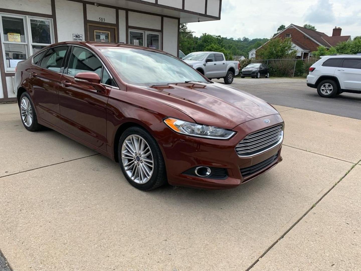 2015 MAROON FORD FUSION SE (3FA6P0T99FR) with an 2.0L engine, Automatic transmission, located at 503 First Street, Canonsburg, PA, 15317, (724) 745-0566, 40.266006, -80.178413 - Photo#6