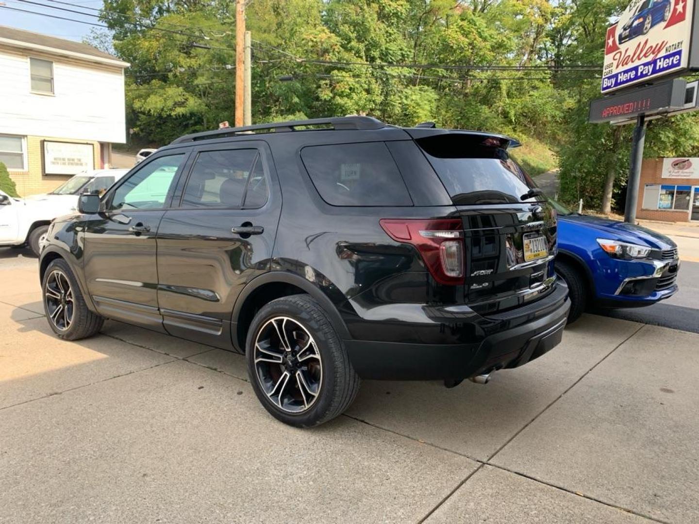 2015 BLACK FORD EXPLORER SPORT (1FM5K8GT1FG) with an 3.5L engine, Automatic transmission, located at 503 First Street, Canonsburg, PA, 15317, (724) 745-0566, 40.266006, -80.178413 - CAR FAX AVAILABLE! WE FINANCE! FAST AND EASY APPROVALS! CALL US OR APPLY ONLINE: 724-745-0566 OFFICE WWW.USEDCARSCANONSBURGPA.COM AFTER HOURS QUESTIONS? TEXT US! 724-825-1817 - Photo#2