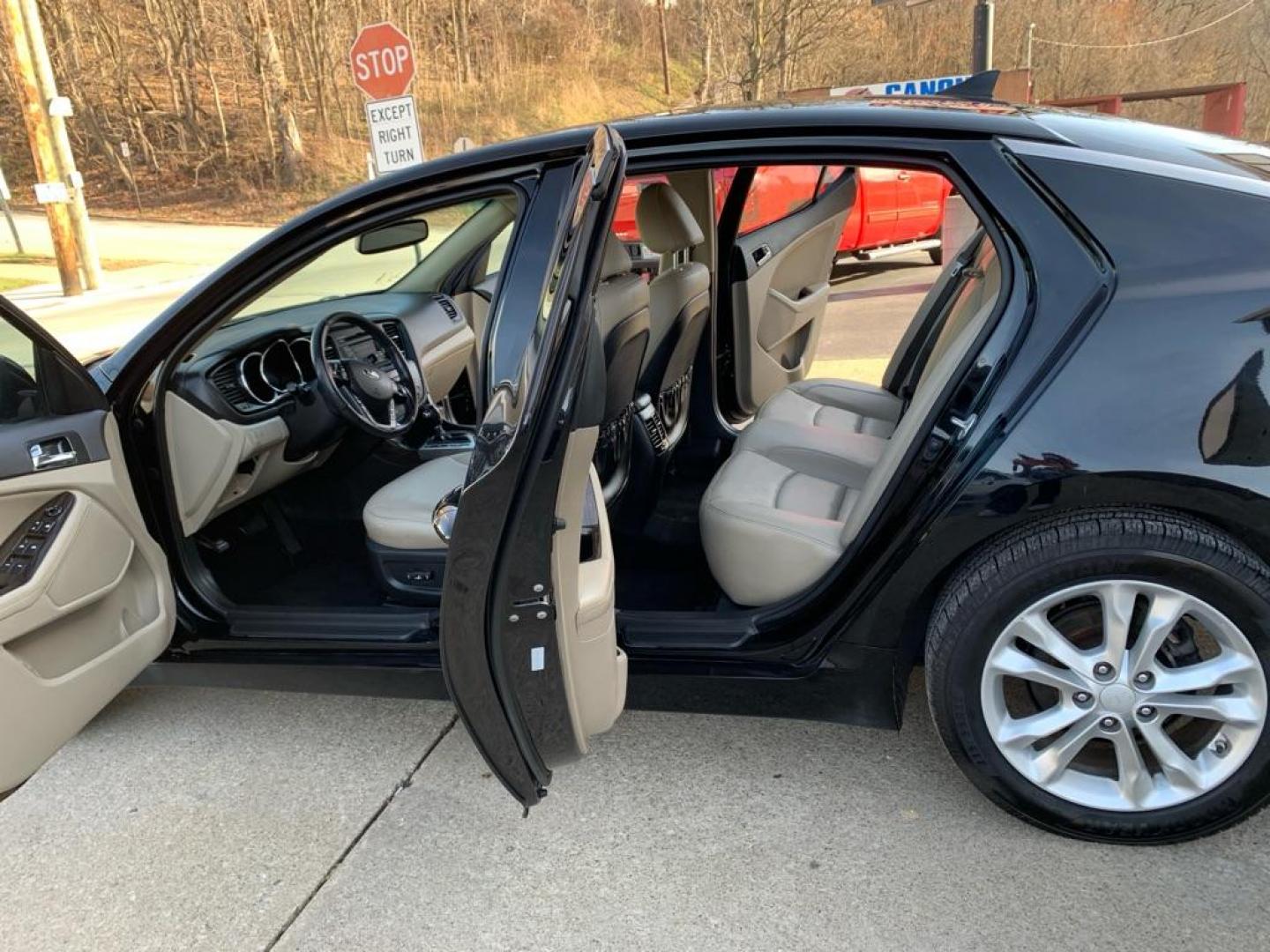 2013 BLACK KIA OPTIMA EX (5XXGN4A76DG) with an 2.4L engine, Automatic transmission, located at 503 First Street, Canonsburg, PA, 15317, (724) 745-0566, 40.266006, -80.178413 - Photo#9