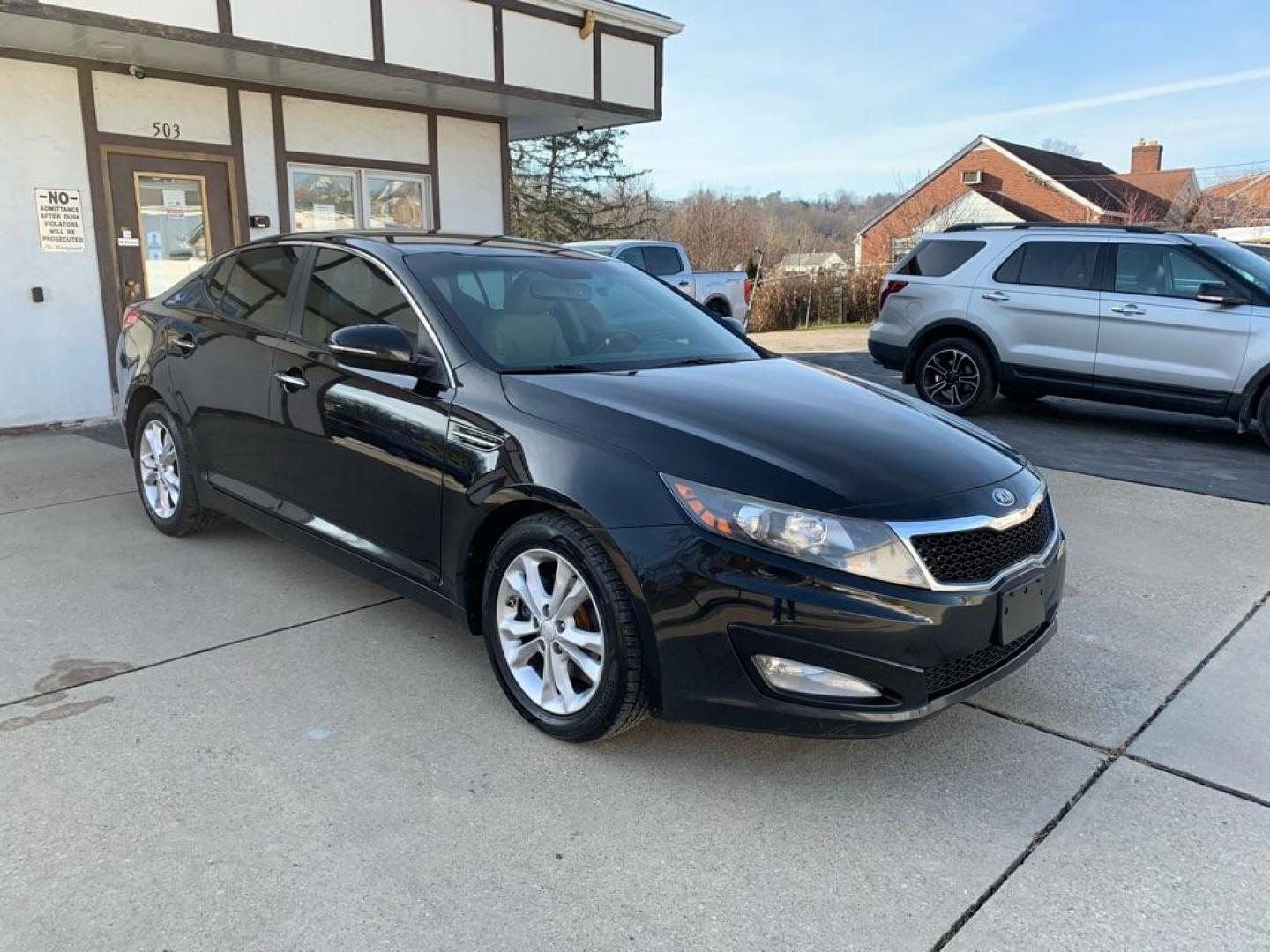 2013 BLACK KIA OPTIMA EX (5XXGN4A76DG) with an 2.4L engine, Automatic transmission, located at 503 First Street, Canonsburg, PA, 15317, (724) 745-0566, 40.266006, -80.178413 - Photo#3