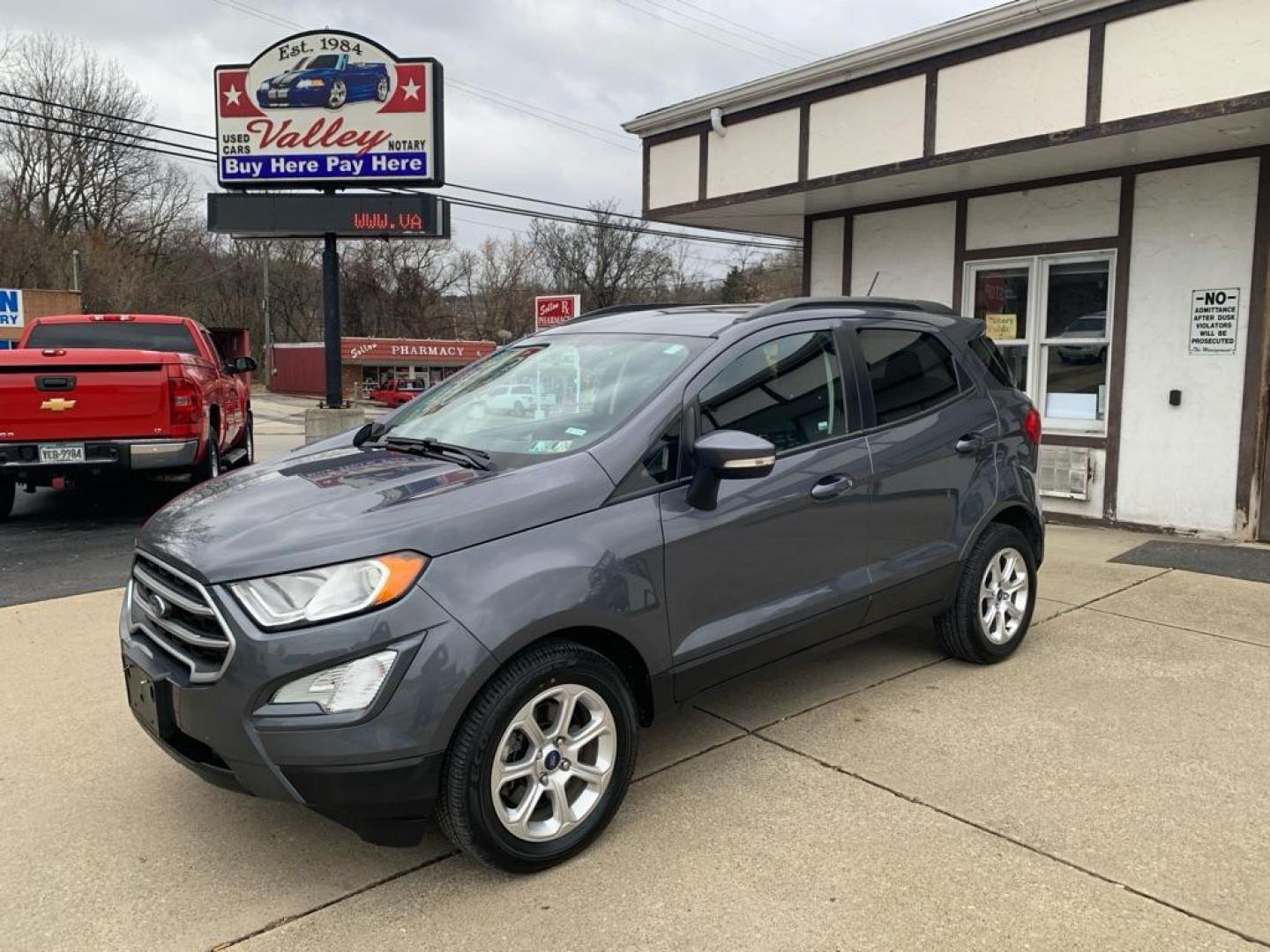 2020 GRAY FORD ECOSPORT SE (MAJ3S2GE4LC) with an 1.0L engine, Automatic transmission, located at 503 First Street, Canonsburg, PA, 15317, (724) 745-0566, 40.266006, -80.178413 - CARFAX IS AVAILABLE! BACK-UP CAMERA, MOON ROOF, AM/FM RADIO, BLUETOOTH TECHNOLOGY, CLOTH INTERIOR, POWER DRIVER SEAT, HEATED SEATS, CRUISE CONTROL, TRACTION CONTROL WE FINANCE! FAST AND EASY APPROVALS! CALL US OR APPLY ONLINE: 724-745-0566 OFFICE WWW.USEDCARSCANONSBURGPA.COM AFTER HOURS QUES - Photo#0