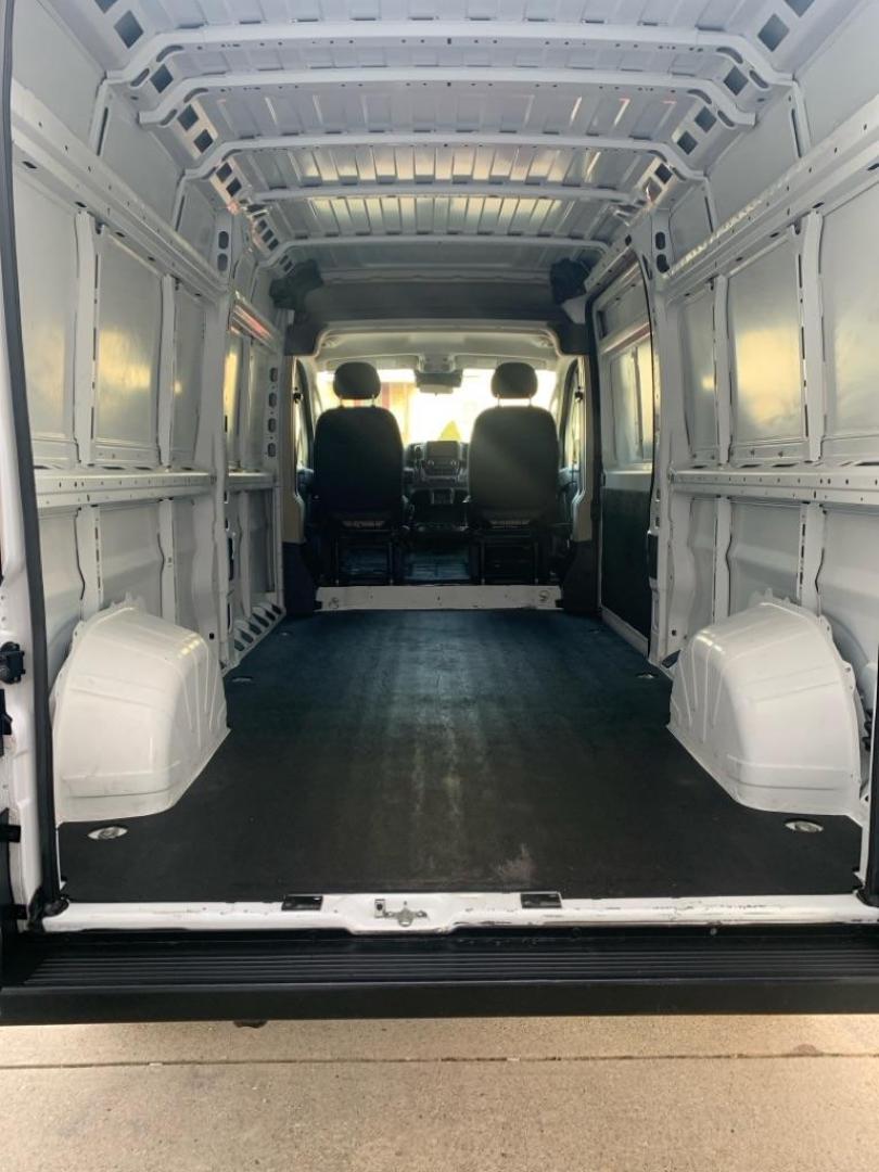 2022 WHITE RAM PROMASTER 2500 2500 HIGH (3C6LRVDG0NE) with an 3.6L engine, Automatic transmission, located at 503 First Street, Canonsburg, PA, 15317, (724) 745-0566, 40.266006, -80.178413 - THIS VEHICLE IS UNDER CONSIGNMENT NEW TIRES IN JULY 2024! BRAKES REPLACED IN DECEMBER 2024! OIL CHANGED DECEMBER 2024! FULL SIZE SPARE! METICULOUSLY MAINTAINED! NEW PA STATE AND EMISSION STICKERS! CARFAX IS AVAILABLE! - Photo#14